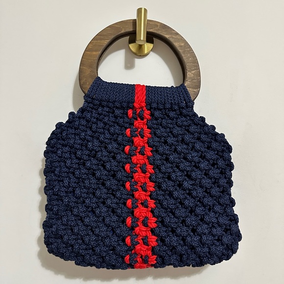 Vintage Wooden Handle Blue & Red Crochet Bag - Picture 3 of 4